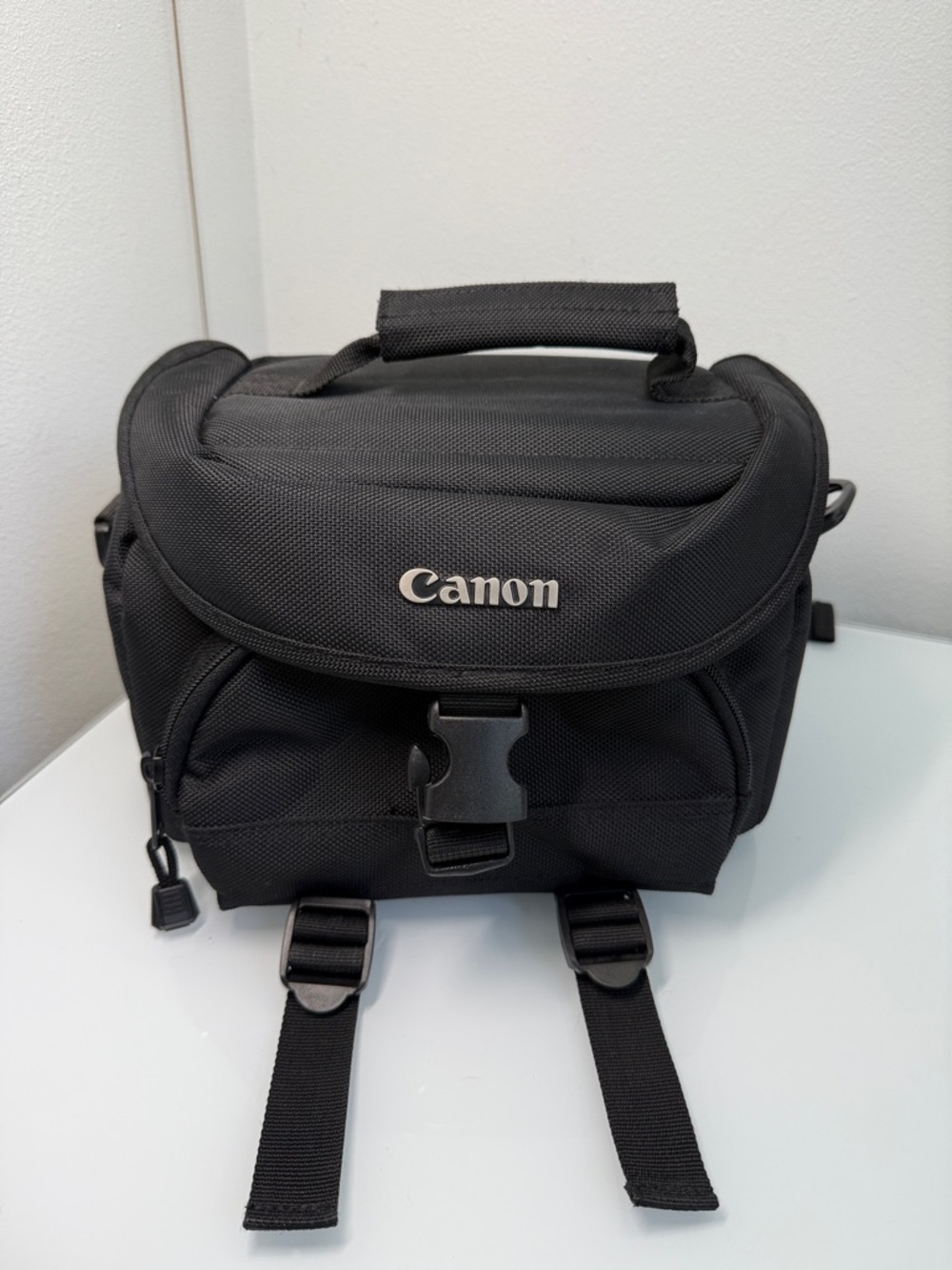 Canon EOS 200ES DSLR Camera Bag - Black